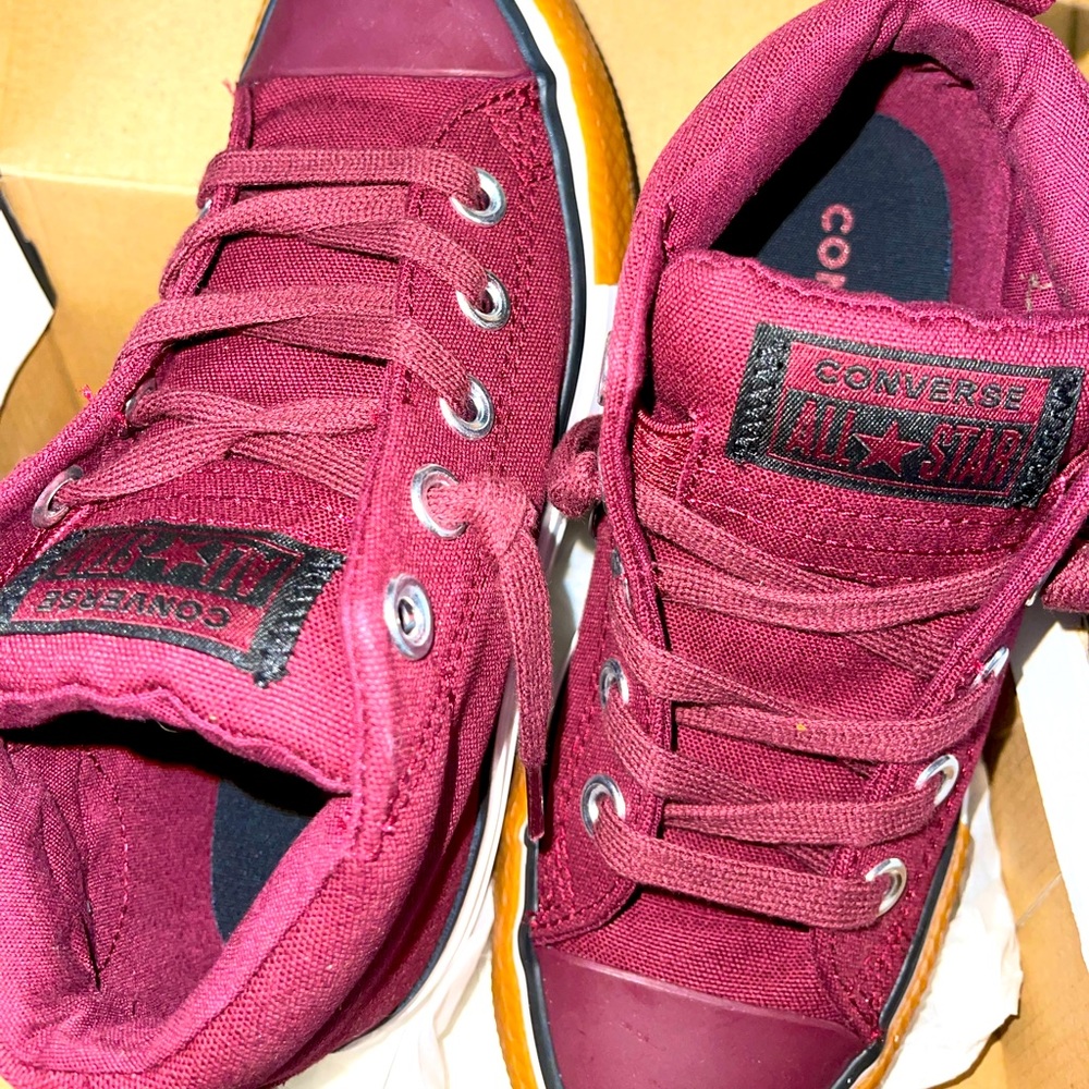 Converse Size 13 Juniors NEW in box